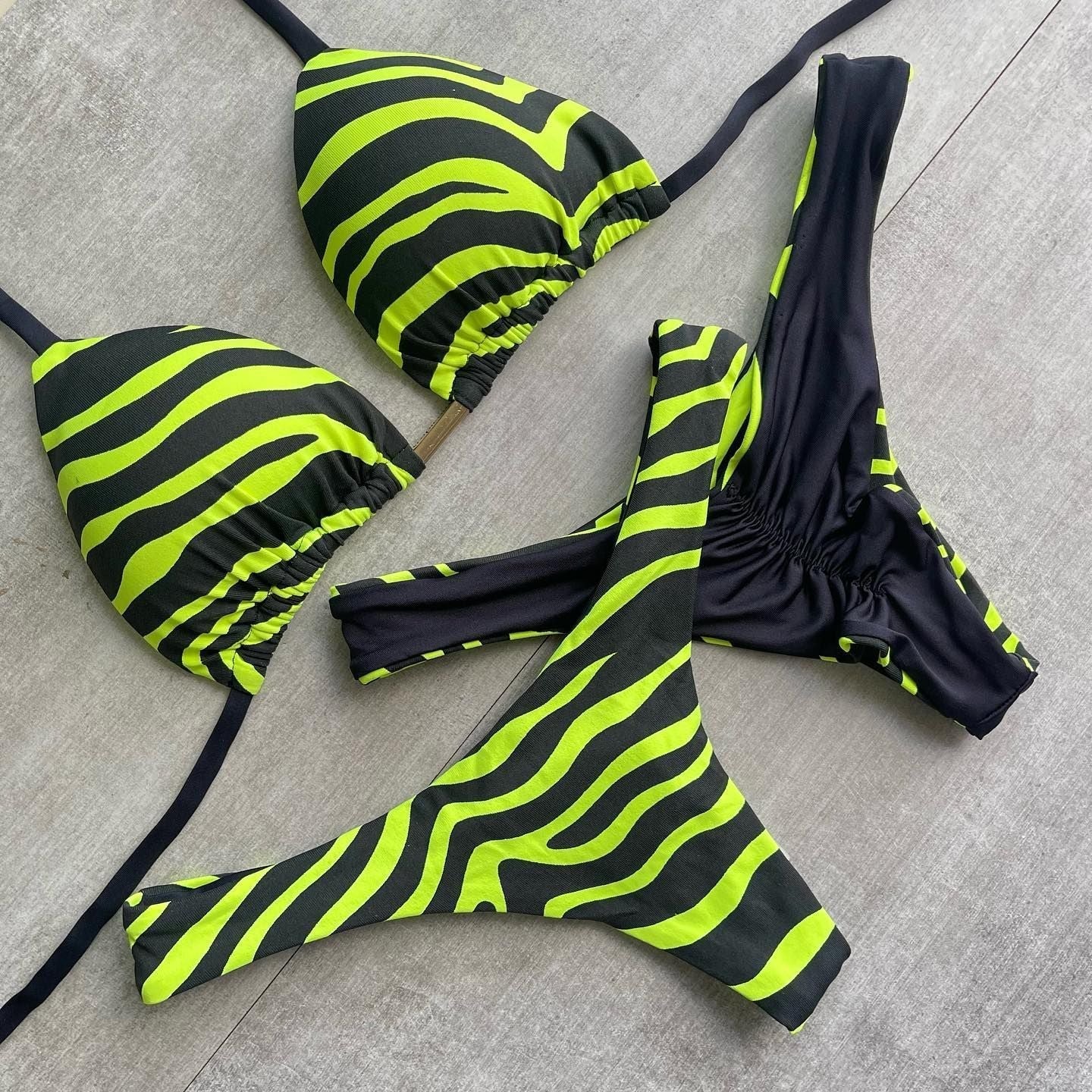 Beautifully Finished Bikini in a Timeless Design