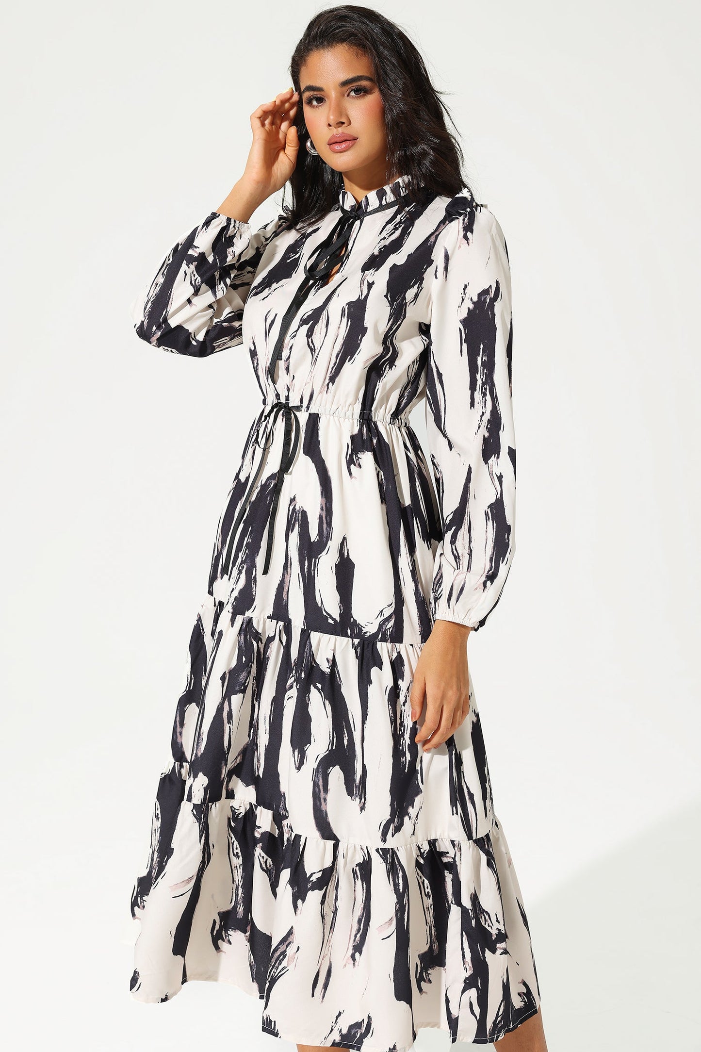 Gracefully Styled Dress for Any Occasion