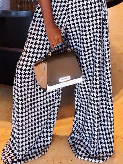 Effortlessly Elegant Trousers with a Timeless Design