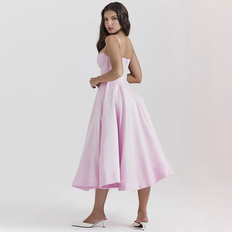Beautifully Crafted Dress in a Classic Style