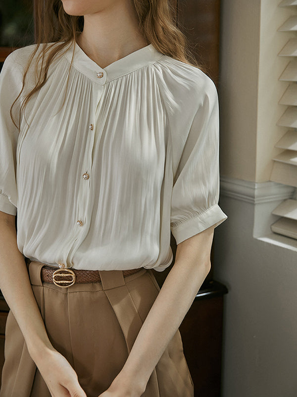 Beautifully Crafted Blouse in a Classic Style