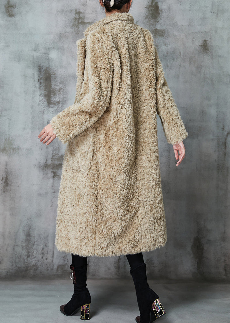 Elegantly Styled Coat for Everyday Wear