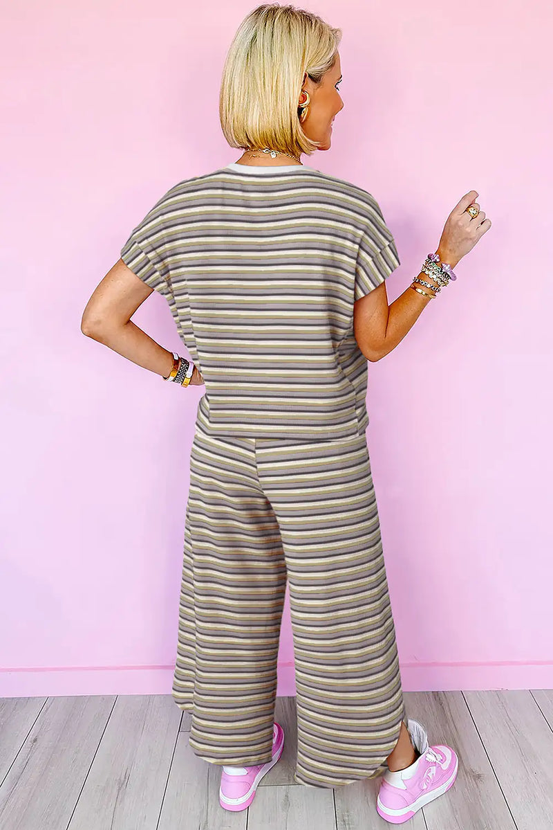 Well Tailored Pants with a Graceful Silhouette