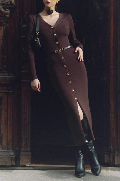 Beautifully Finished Sweater in a Timeless Design