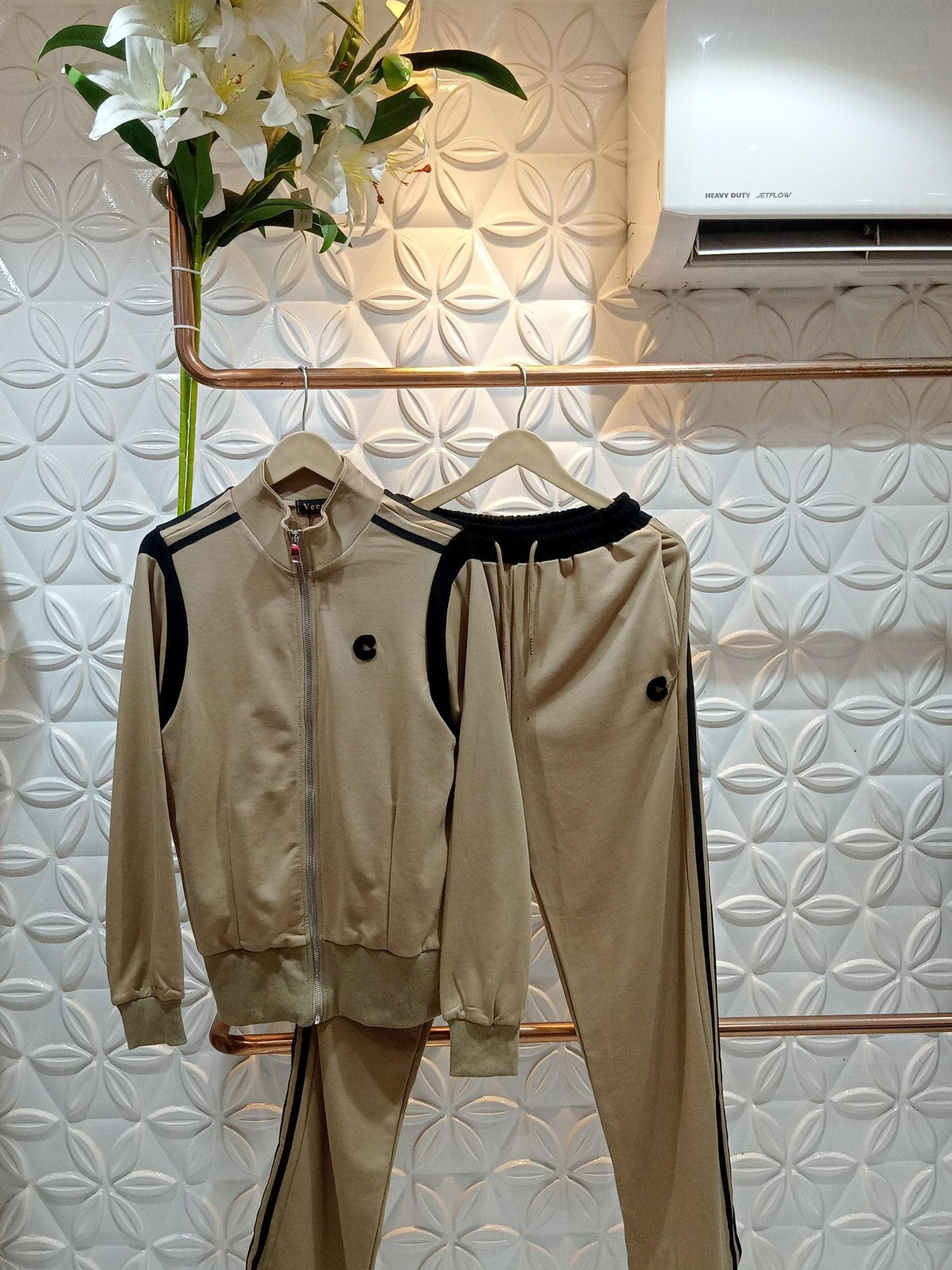 KHAKI
