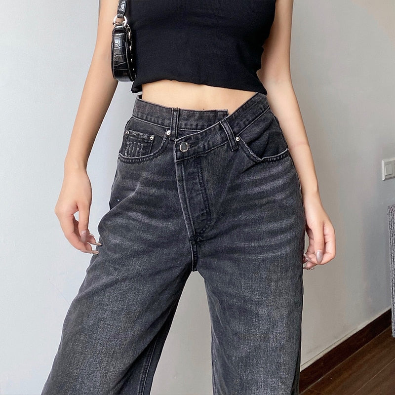 Sophisticated Garment with a Clean Classic Look
