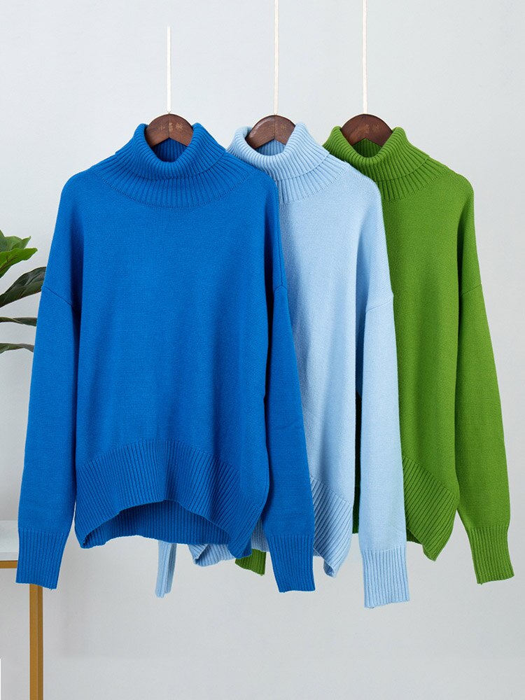 Effortlessly Elegant Sweater with a Timeless Design