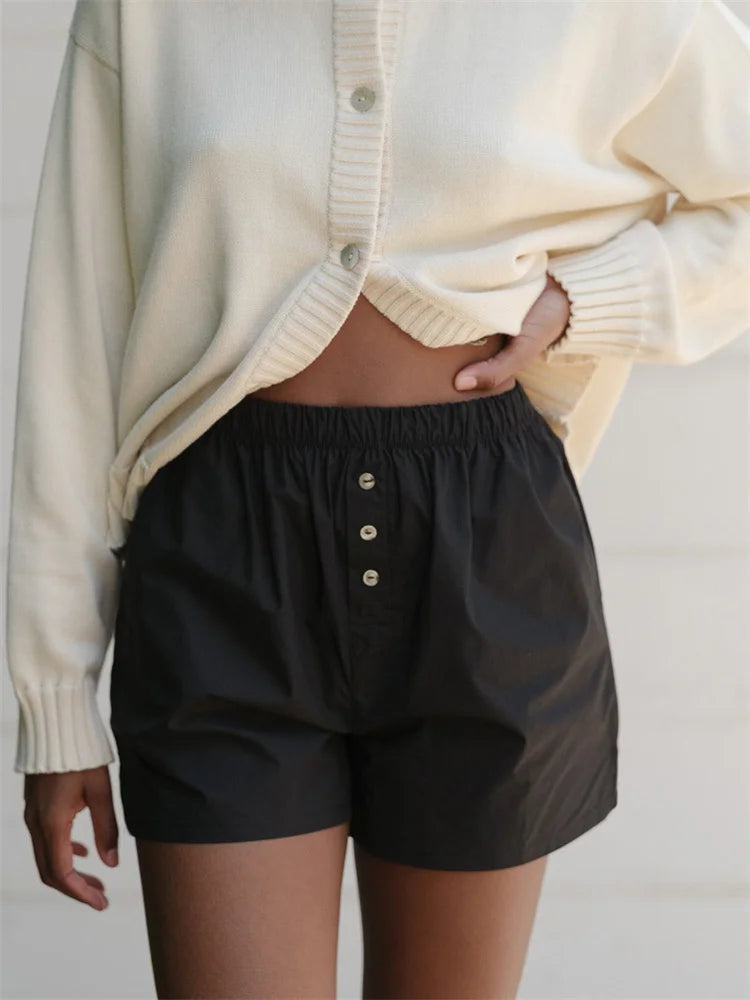 Effortlessly Elegant Garment with a Timeless Design