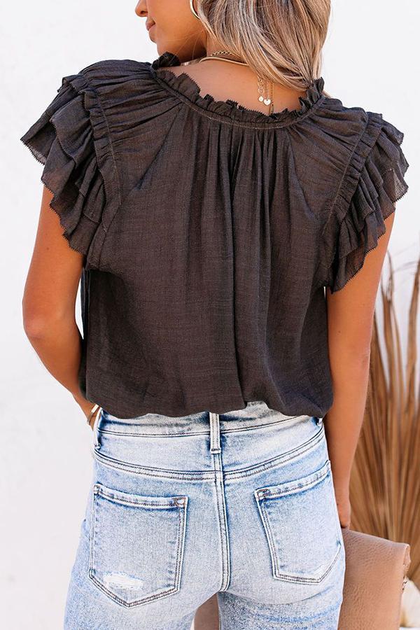 Gracefully Styled Shirt for Any Occasion