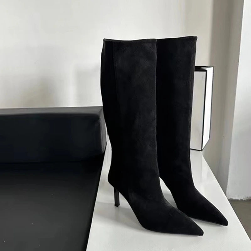 Polished Boots with an Effortless Classic Look