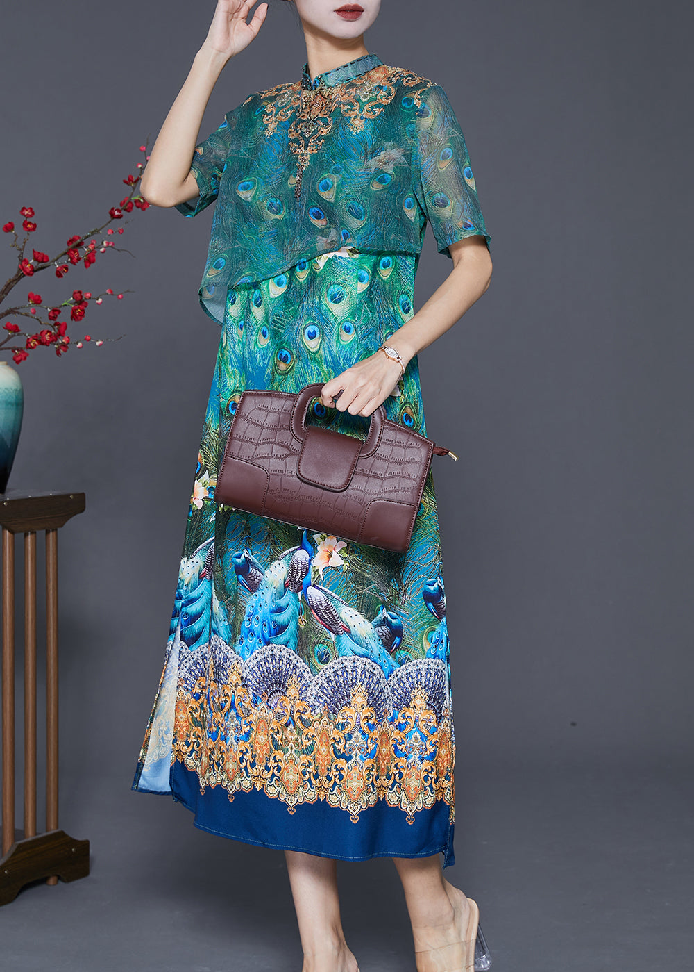 Classic Vintage Dress with a Flattering Fit
