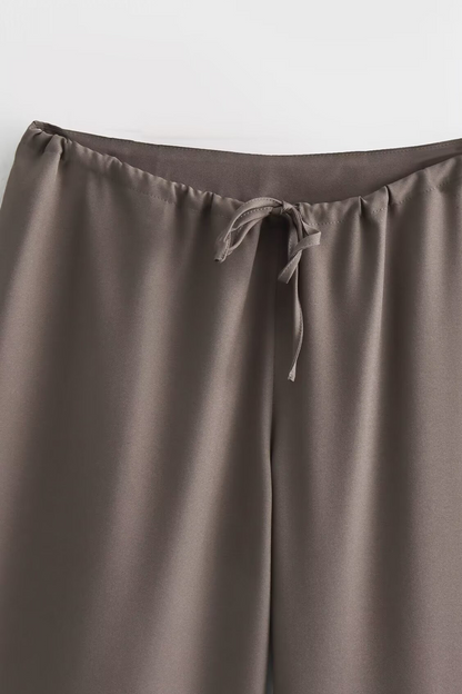 Well Tailored Garment with a Graceful Silhouette