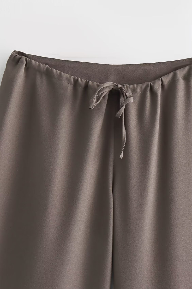 Well Tailored Garment with a Graceful Silhouette