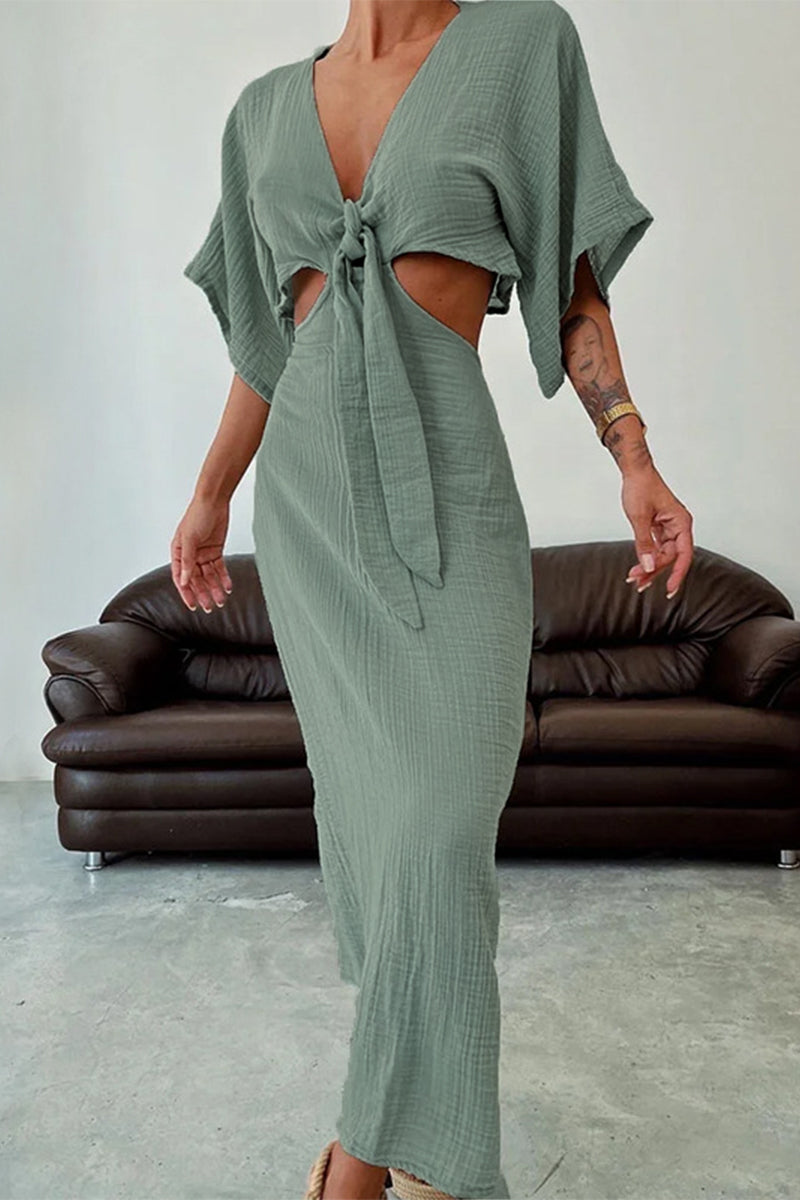A Vintage Style Dress with Delicate Timeless Details