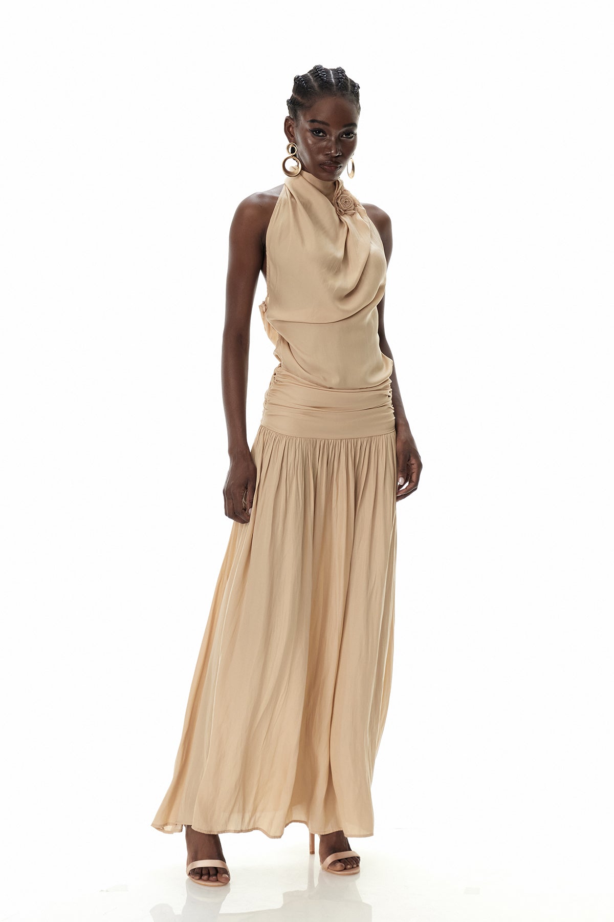 Beautifully Crafted Dress in a Classic Style