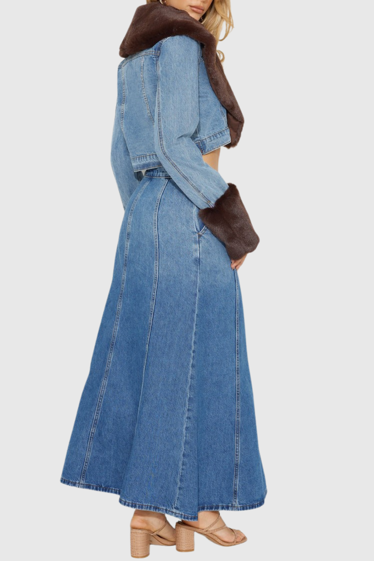 Beautifully Finished Jacket in a Timeless Design