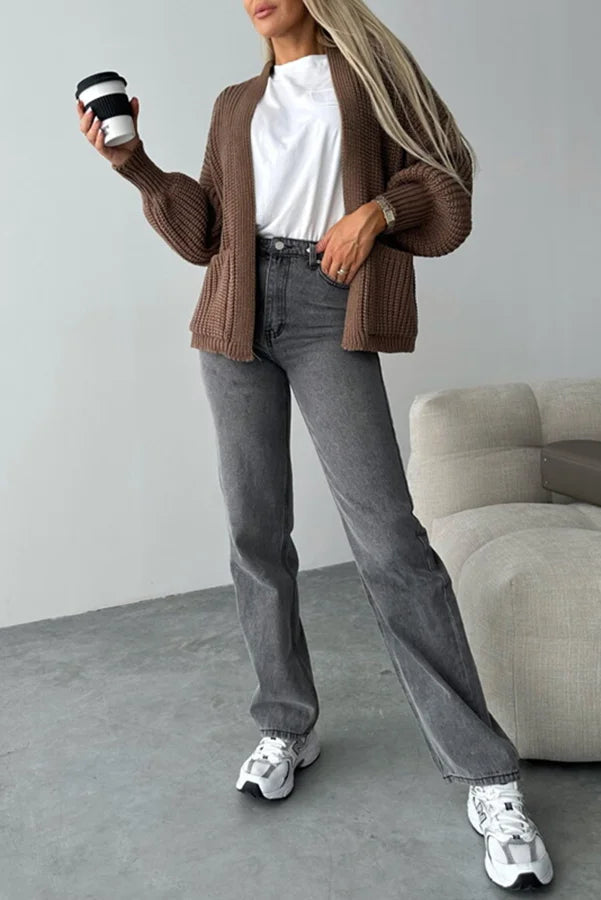 Well Tailored Cardigan with a Graceful Silhouette