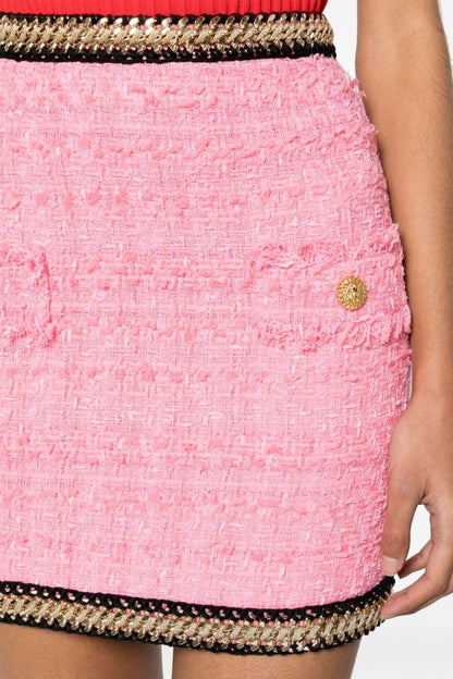 Beautifully Finished Garment in a Timeless Design