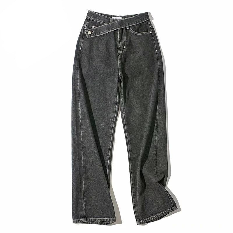 Effortlessly Elegant Garment with a Timeless Design