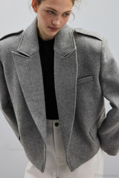 Classic Vintage & Enduringly Stylish Coat