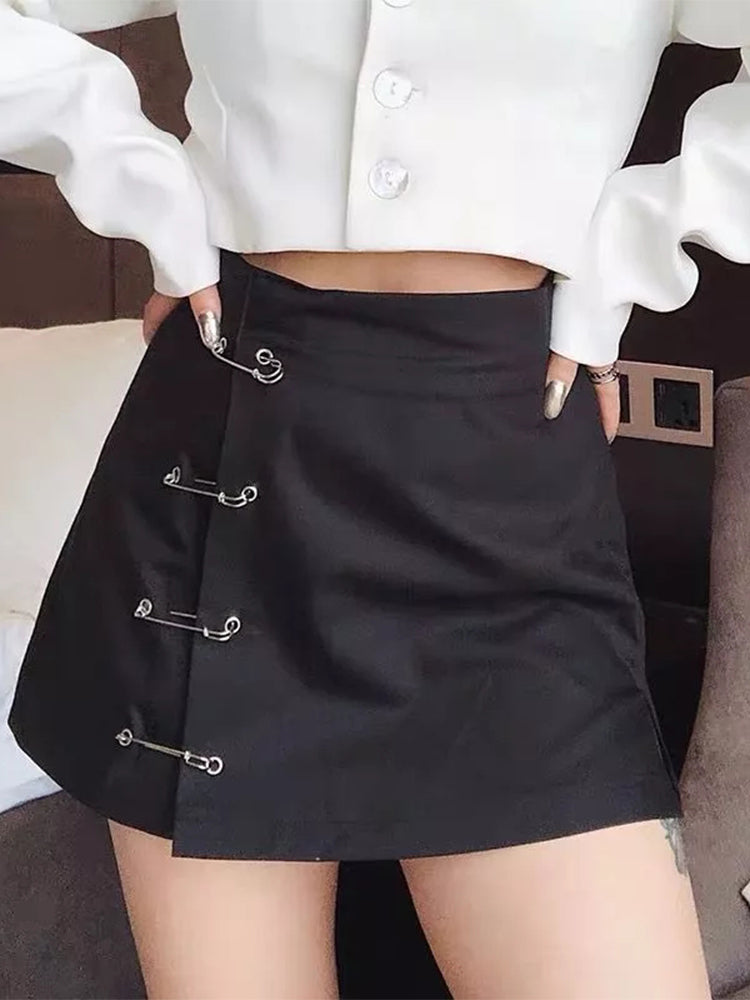 Well Tailored Garment with a Graceful Silhouette