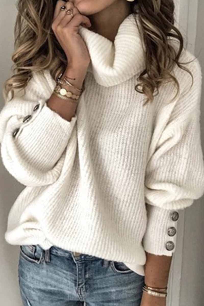 Classic Vintage Sweater with a Flattering Fit