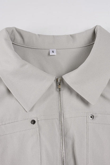 Effortlessly Elegant Jacket with a Timeless Design