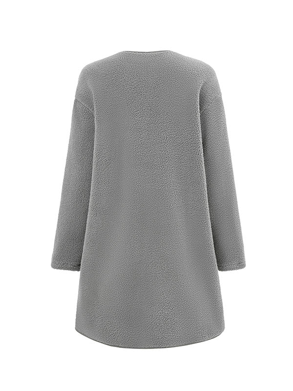 Effortlessly Elegant Garment with a Timeless Design