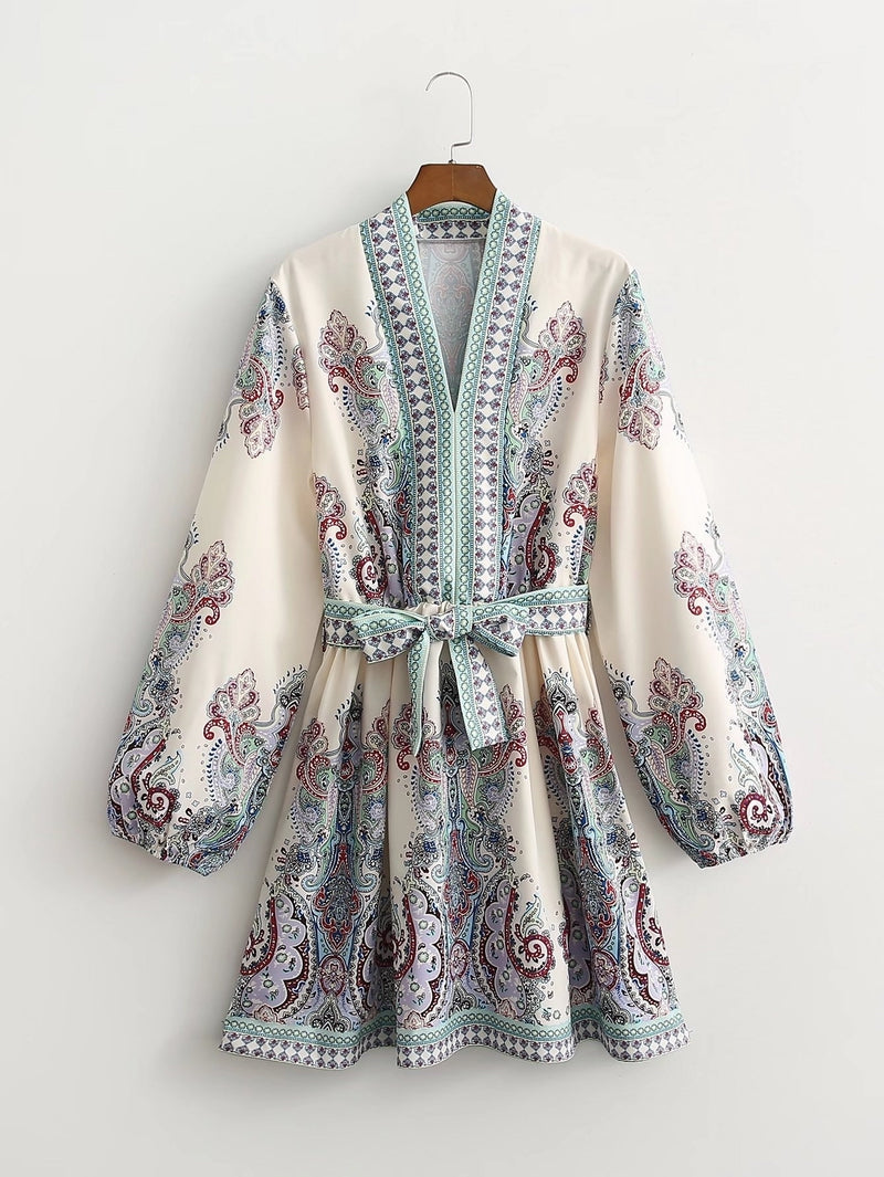 Classic Vintage & Enduringly Stylish Dress