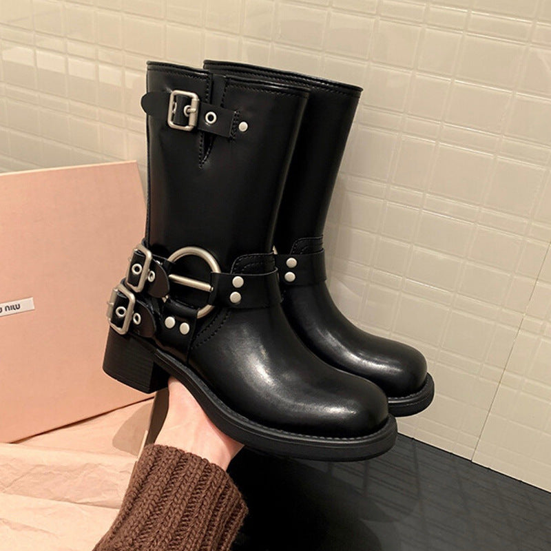 Beautifully Finished Boots in a Timeless Design