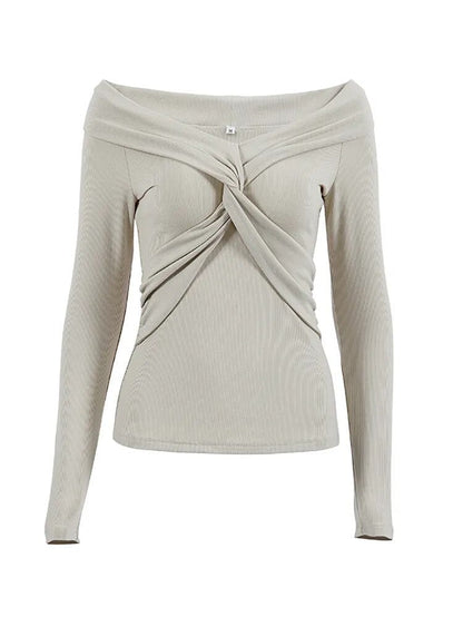 Classic Vintage Sweater with a Flattering Fit