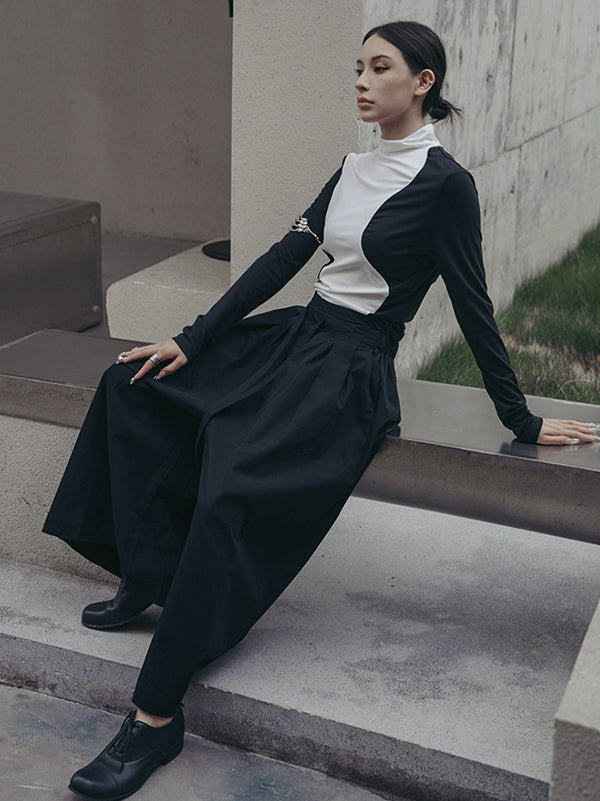 Effortlessly Elegant T-Shirt with a Timeless Design