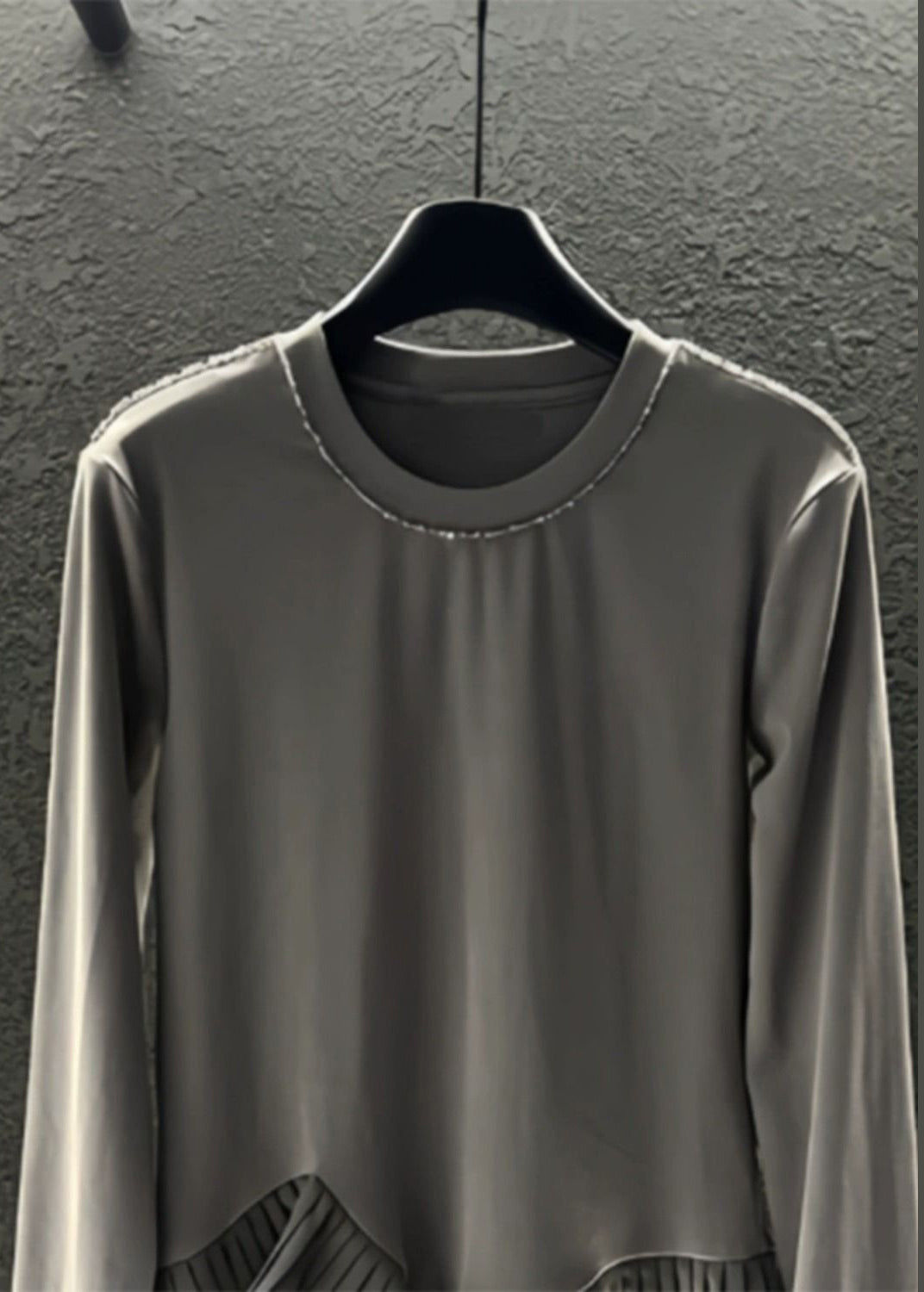 Effortlessly Elegant Shirt with a Timeless Design