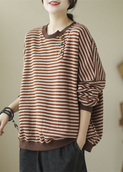 Classic Vintage Shirt with a Flattering Fit