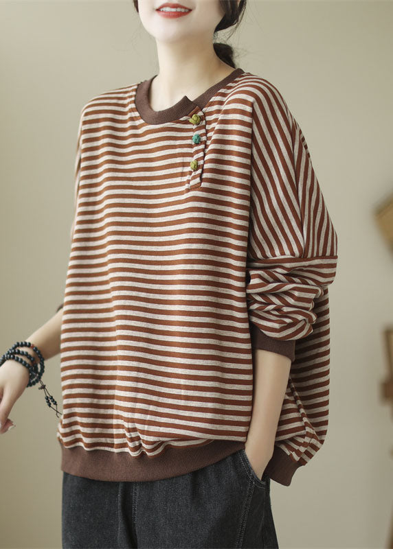Classic Vintage Shirt with a Flattering Fit