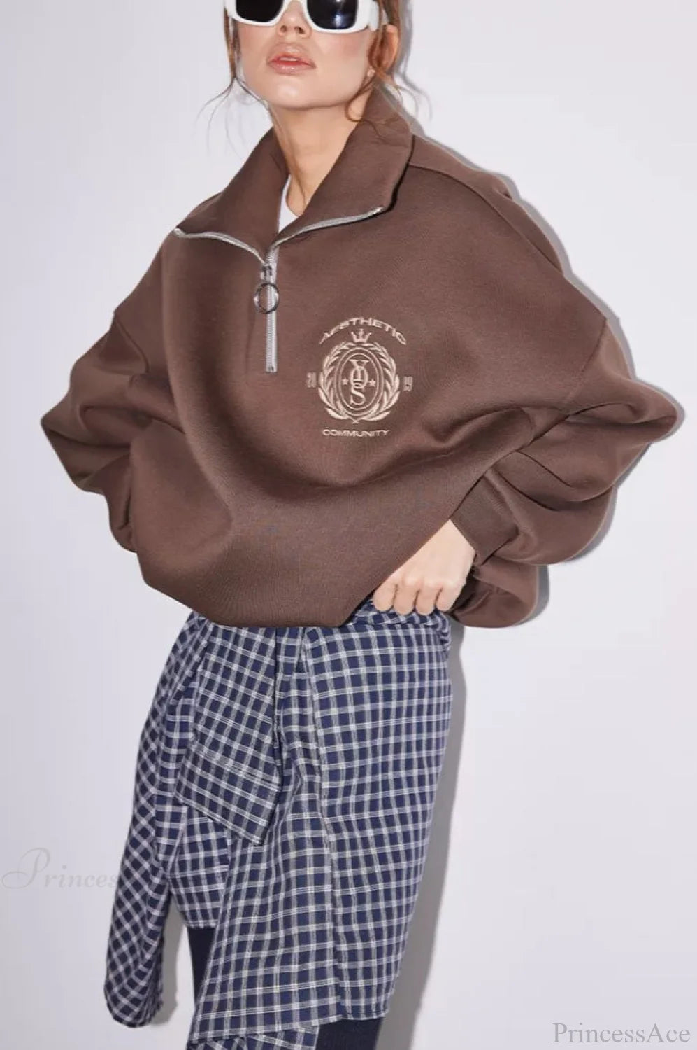 Classic Vintage Shirt with a Flattering Fit