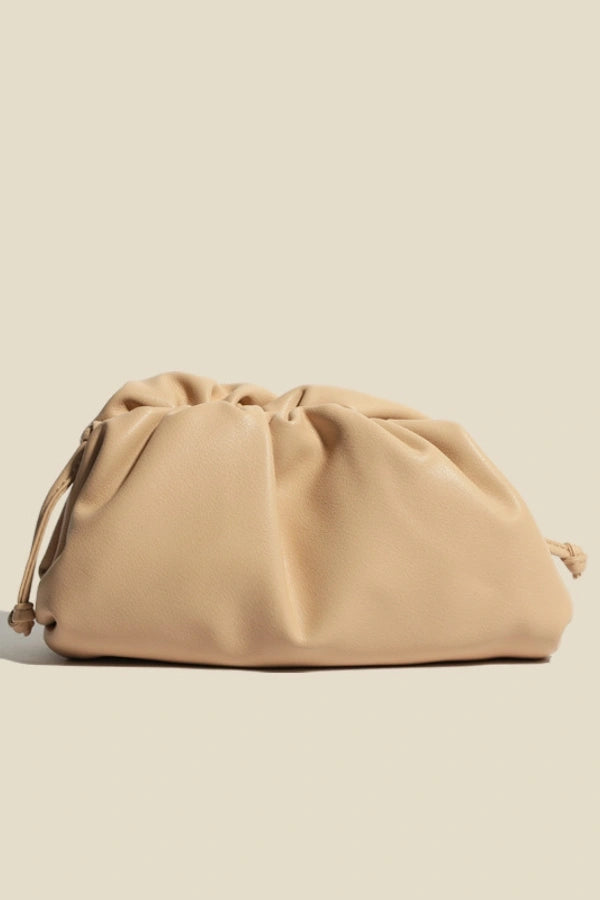 Well Tailored Bag with a Graceful Silhouette