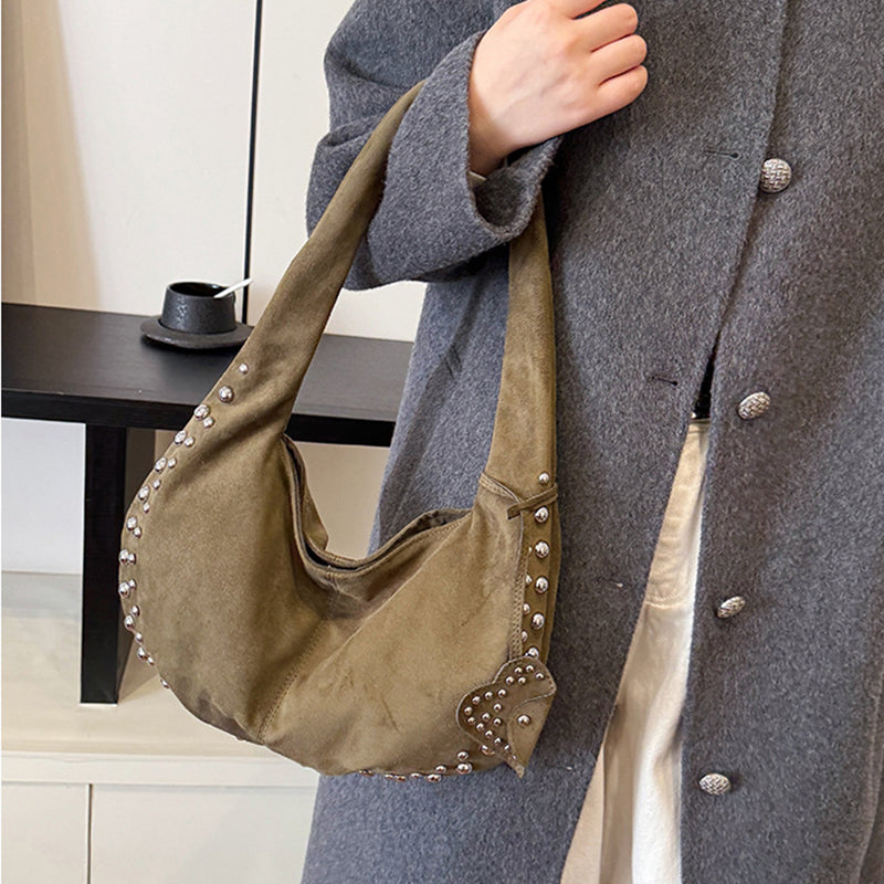 A Vintage Style Bag with Delicate Timeless Details