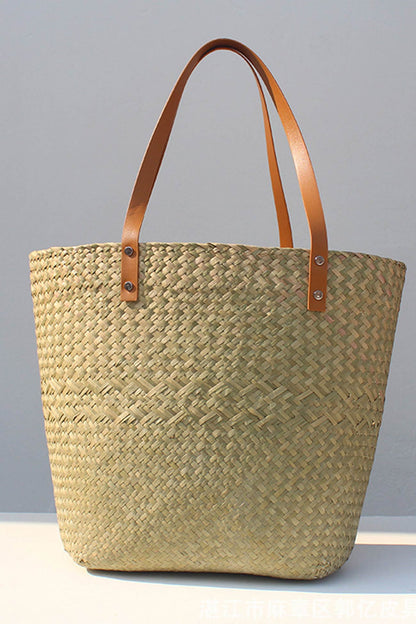 Polished Bag with an Effortless Classic Look