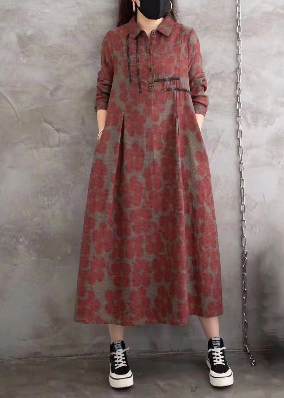 Classic Vintage Dress with a Flattering Fit