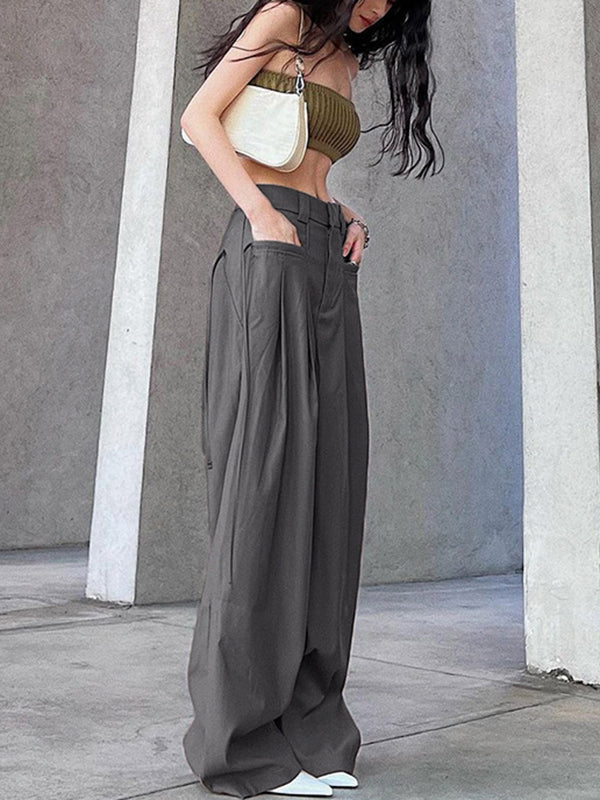 Well Tailored Pants with a Graceful Silhouette