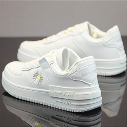 Well Tailored Sneakers with a Graceful Silhouette