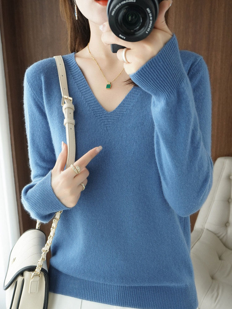 Polished Sweater with an Effortless Classic Look