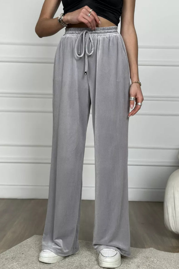 Elegantly Styled Pants for Everyday Wear