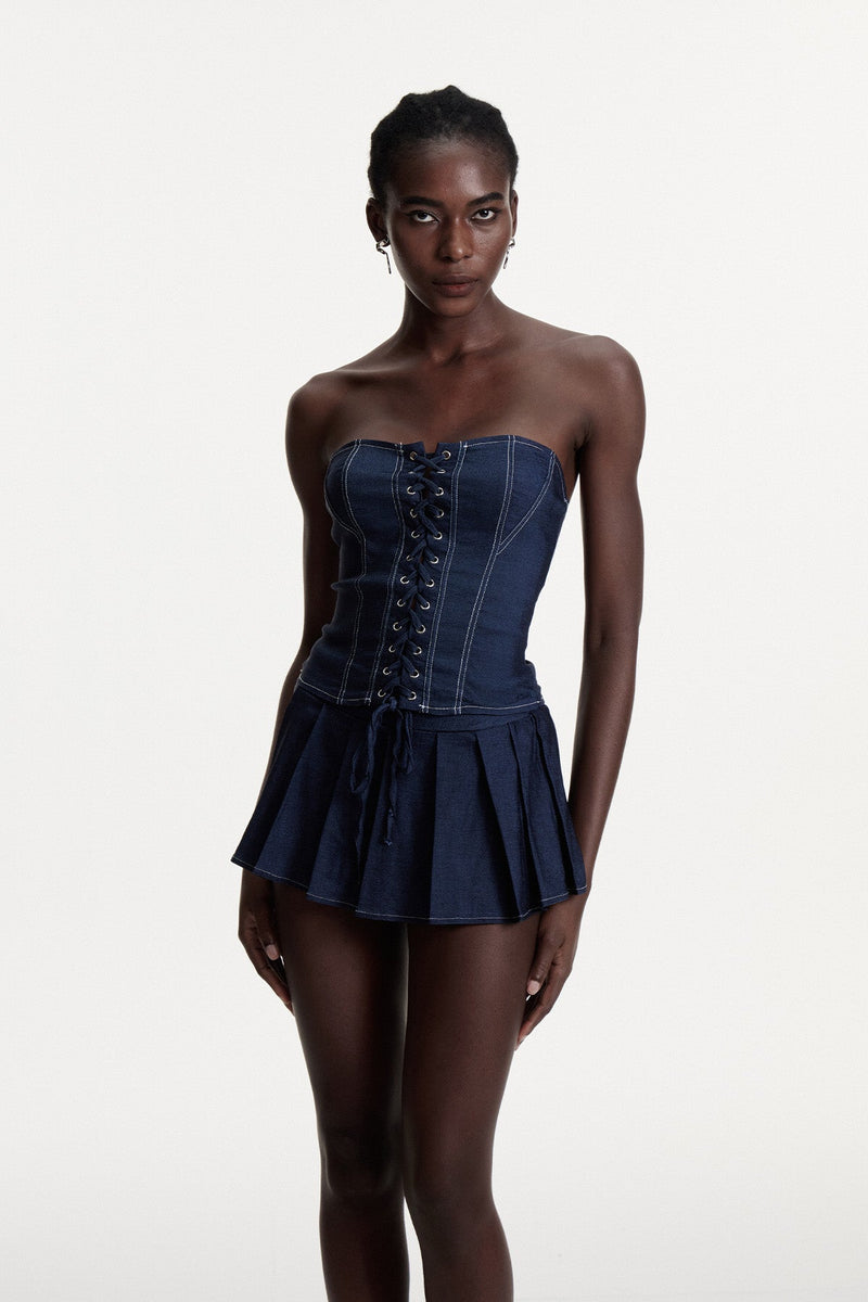 Sophisticated Garment with a Clean Classic Look