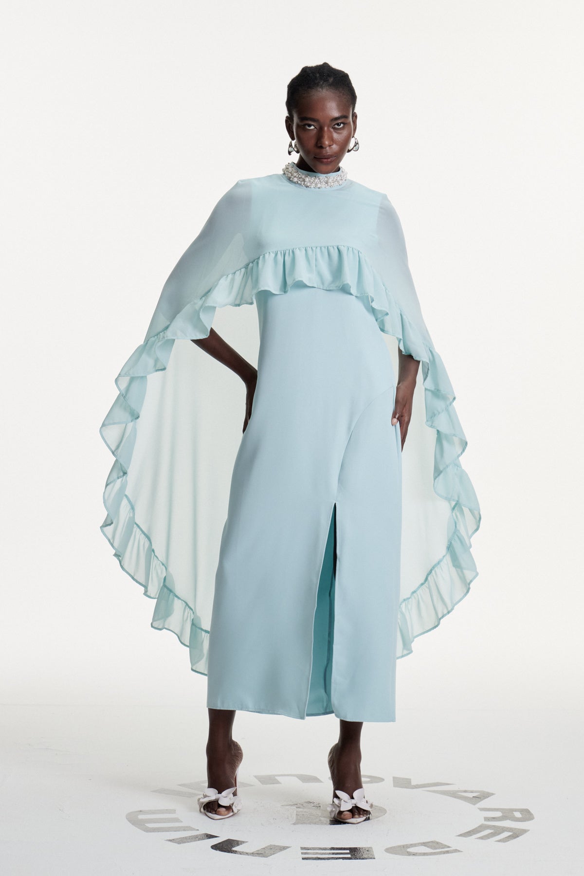 Gracefully Styled Dress for Any Occasion
