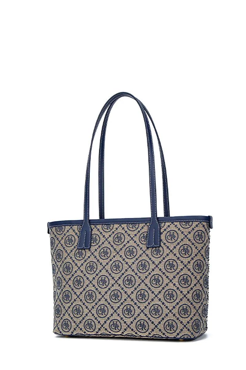 Well Tailored Bag with a Graceful Silhouette