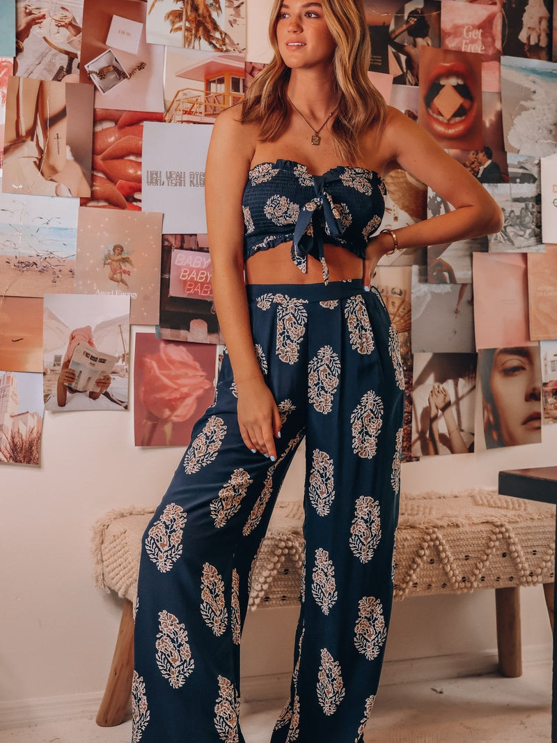 Gracefully Styled Pants for Any Occasion