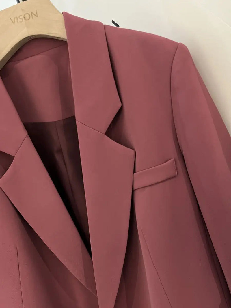 Beautifully Finished Garment in a Timeless Design