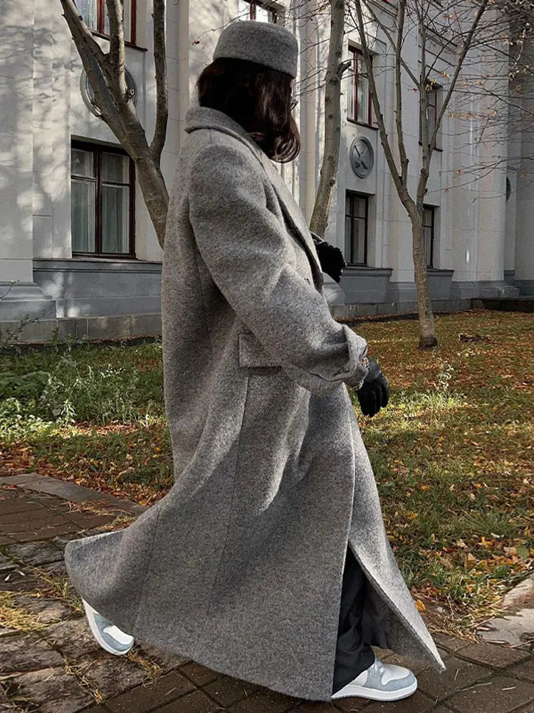 Classic Vintage & Enduringly Stylish Coat